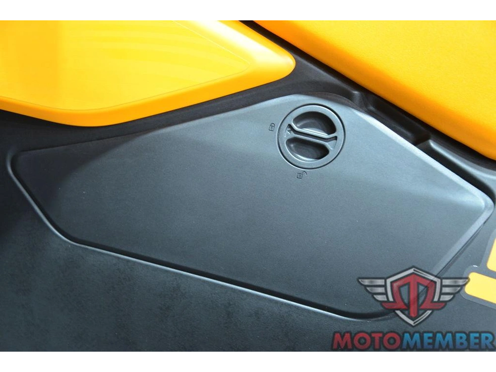 2026 Sea-doo Spark™trixx For 3 Rotax® 900 Ace™ - 90 Ibr And Audio alt