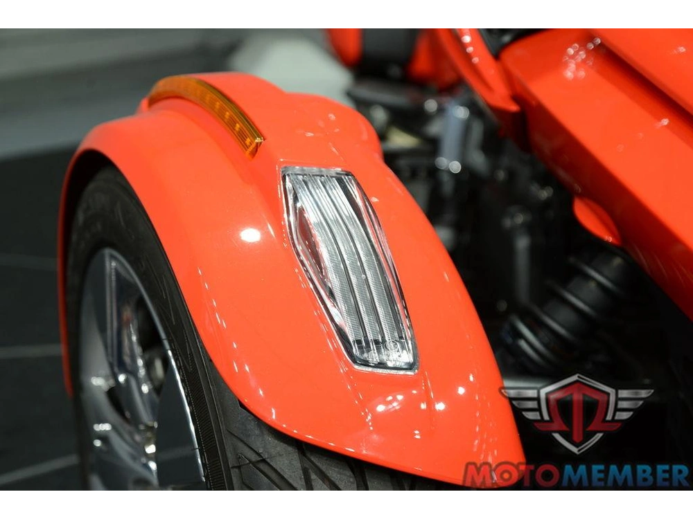 2022 Can-am Spyder F3 Limited Chrome Wheels alt