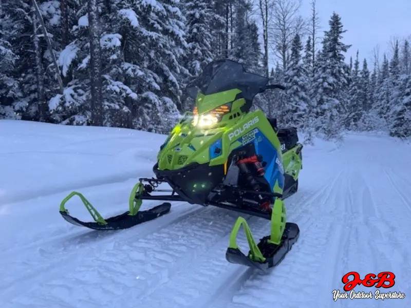 2026 Polaris BOOST INDY VR1 DYNMX 137
