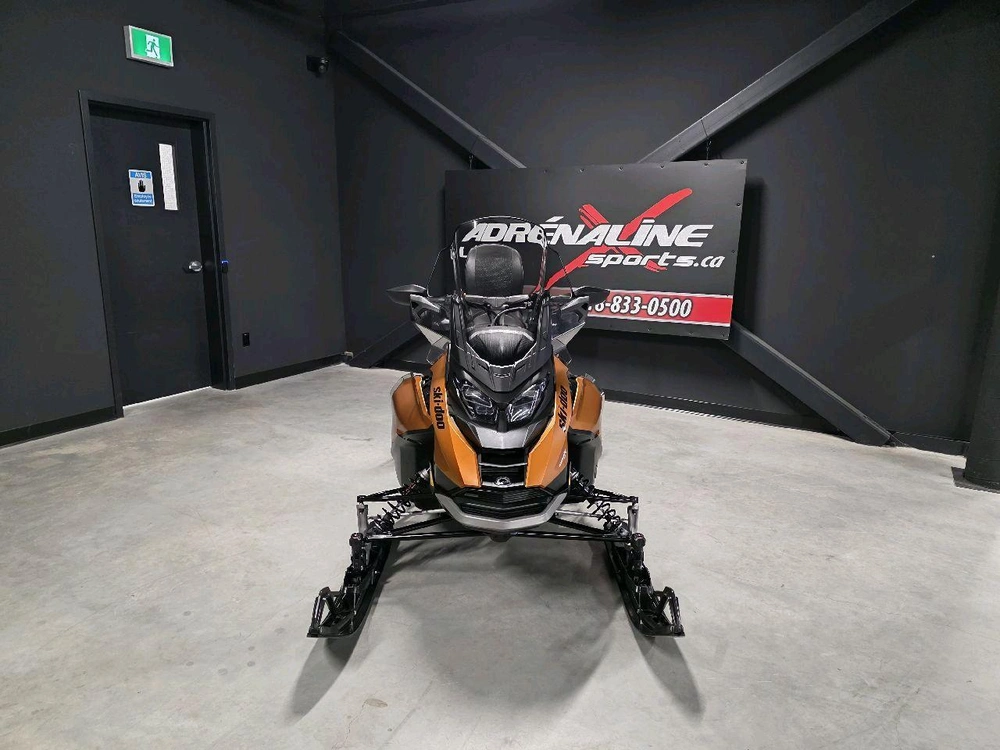 Ski-doo Grand Trg Le Platinum 900 2025 alt