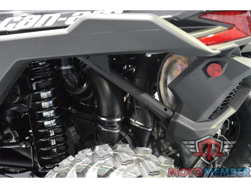 2025 Can-am Maverick X3 Max X Ds Turbo Rr With Smart-shox Triple Black alt