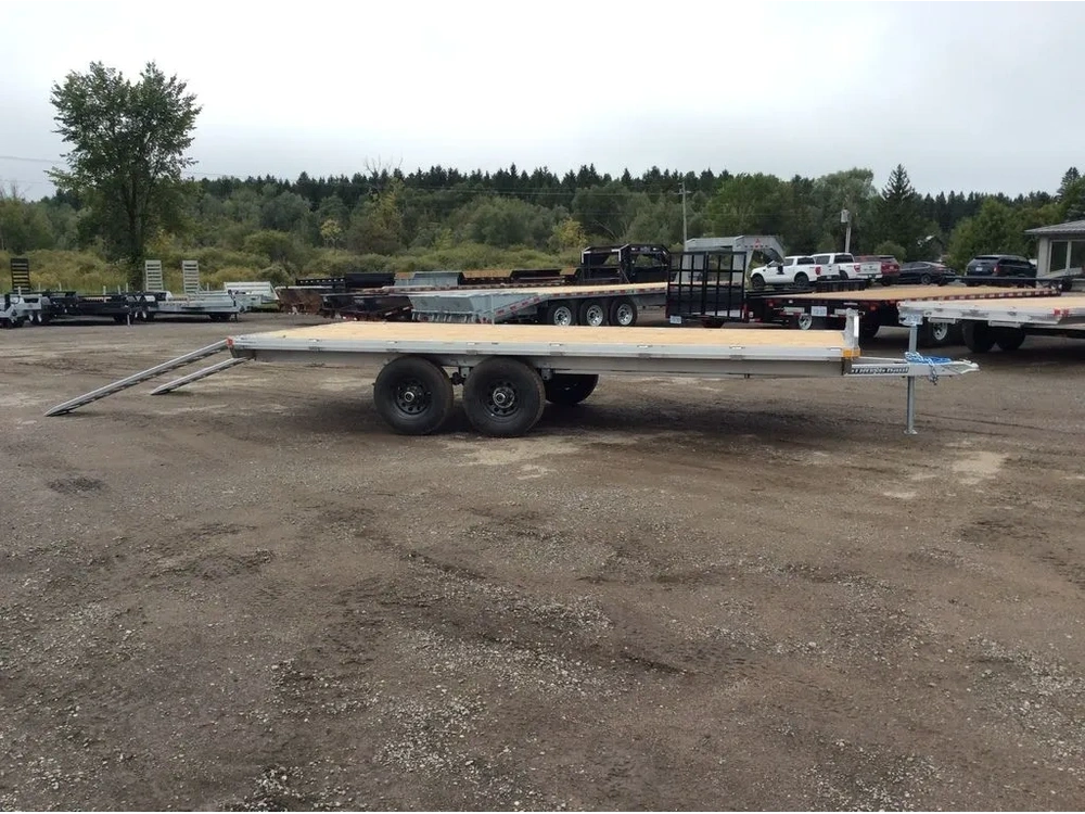 2026 Stronghaul 8.5x18 5 Ton All Aluminum Deckover Equipment Trailer alt