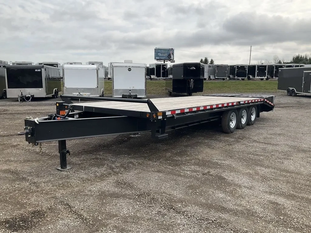 2026 Canada Trailers 8.5x25 10.5 Ton Deckover Equipment Trailer alt