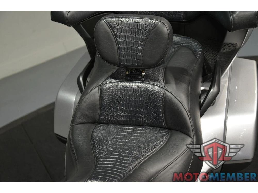 2025 Honda Gold Wing Tour Automatic Dct alt