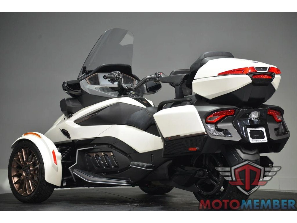 2025 Can-am Spyder Rt Sea-to-sky alt
