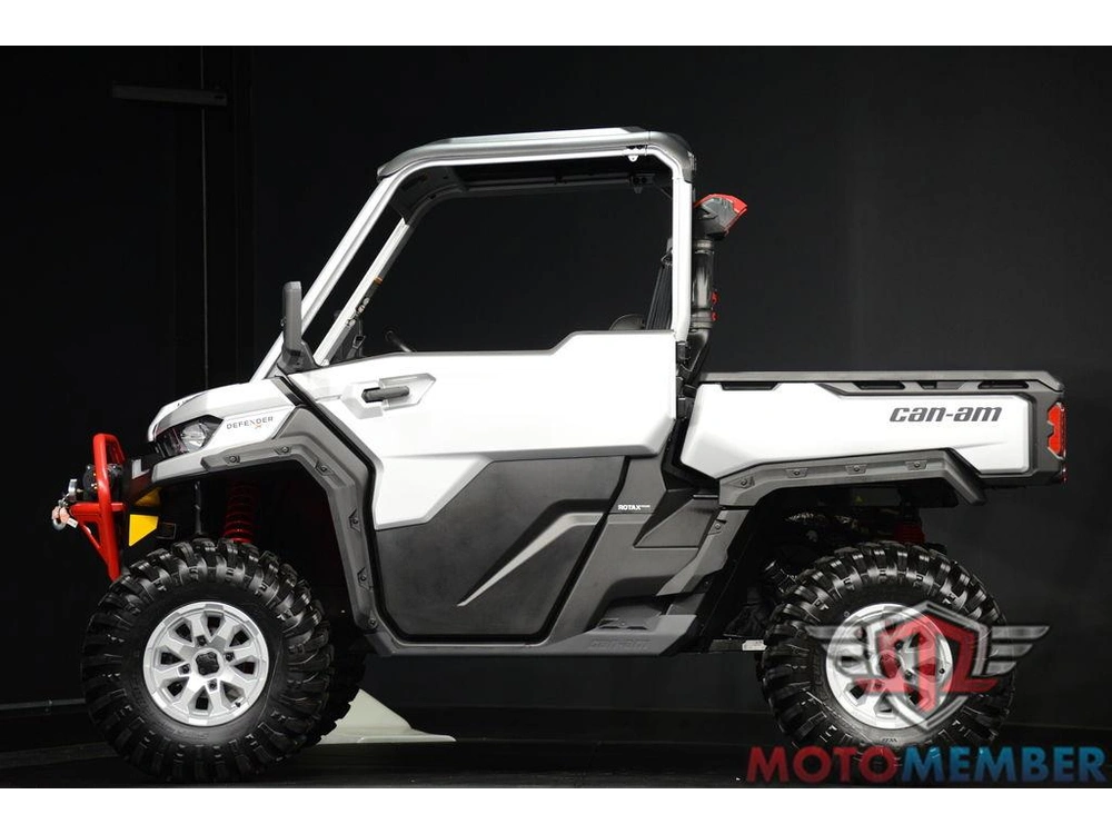 2025 Can-am Defender X Mr With Half-doors Hd10 Hyper Silver & Legion Red alt