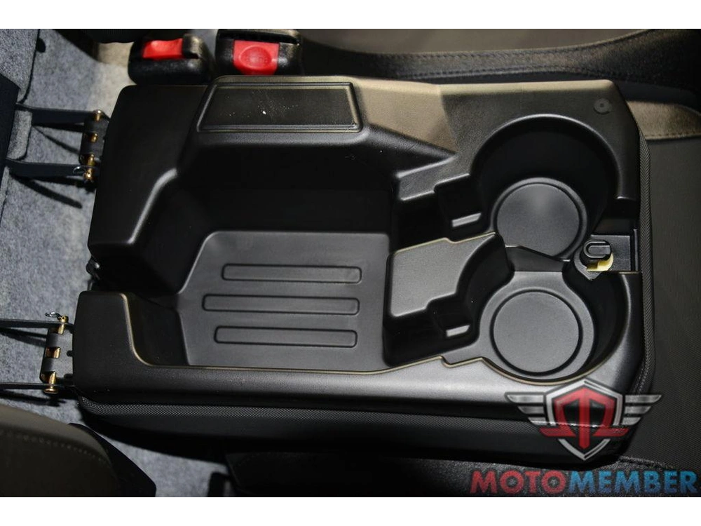 2026 Can-am Defender Max Xt Cab Hd11 With 10.25 In.display Dark Wildland Camo alt