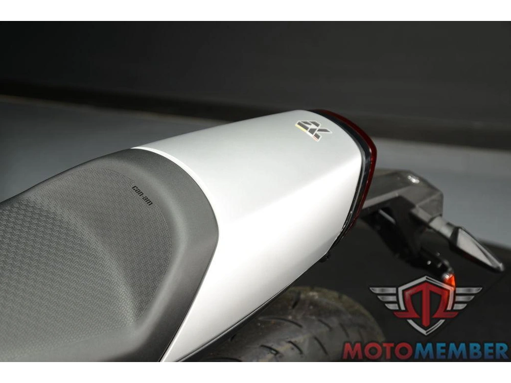 2025 Can-am Pulse '73 alt