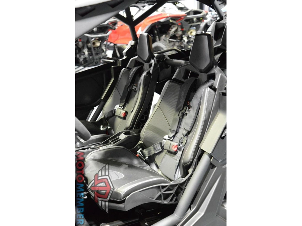 2025 Can-am Maverick X3 Max X Ds Turbo Rr With Smart-shox Triple Black alt