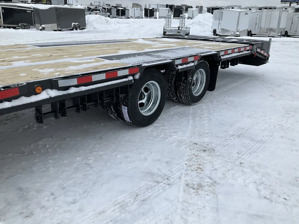 2026 Canada Trailers 8.5x40 12 Ton Gooseneck Equipment Trailer alt