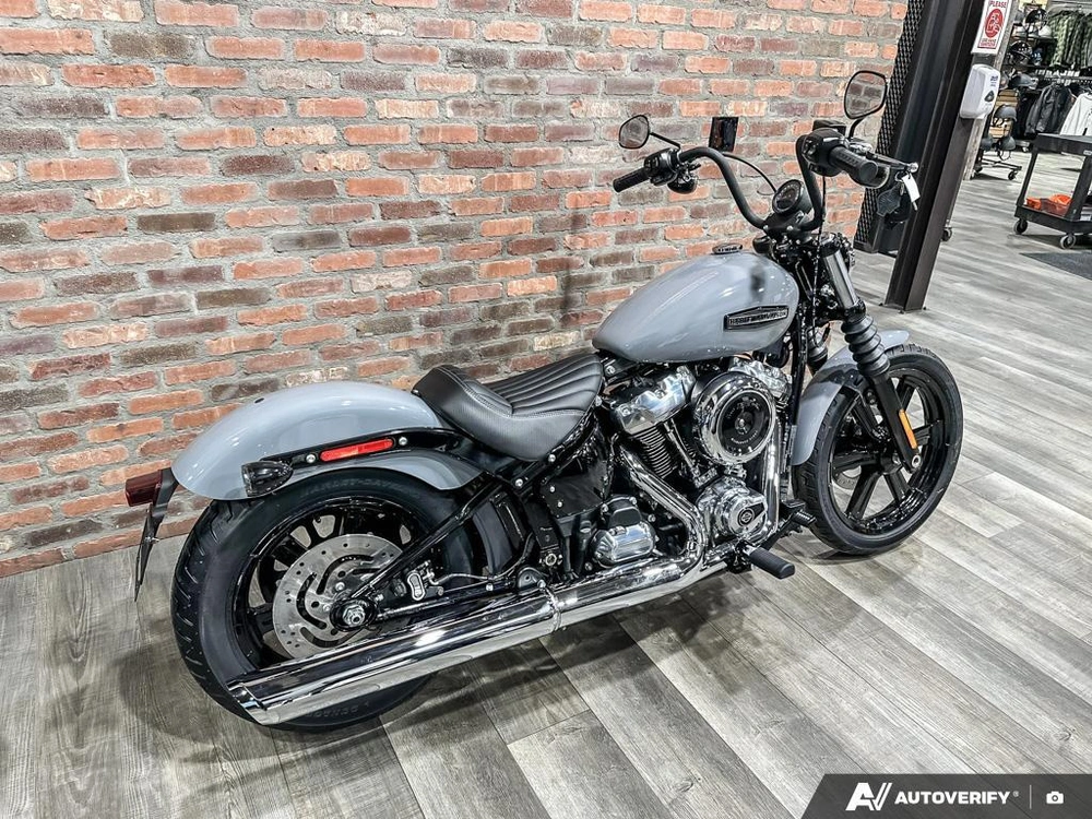 2026 Harley-davidson Street Bob alt