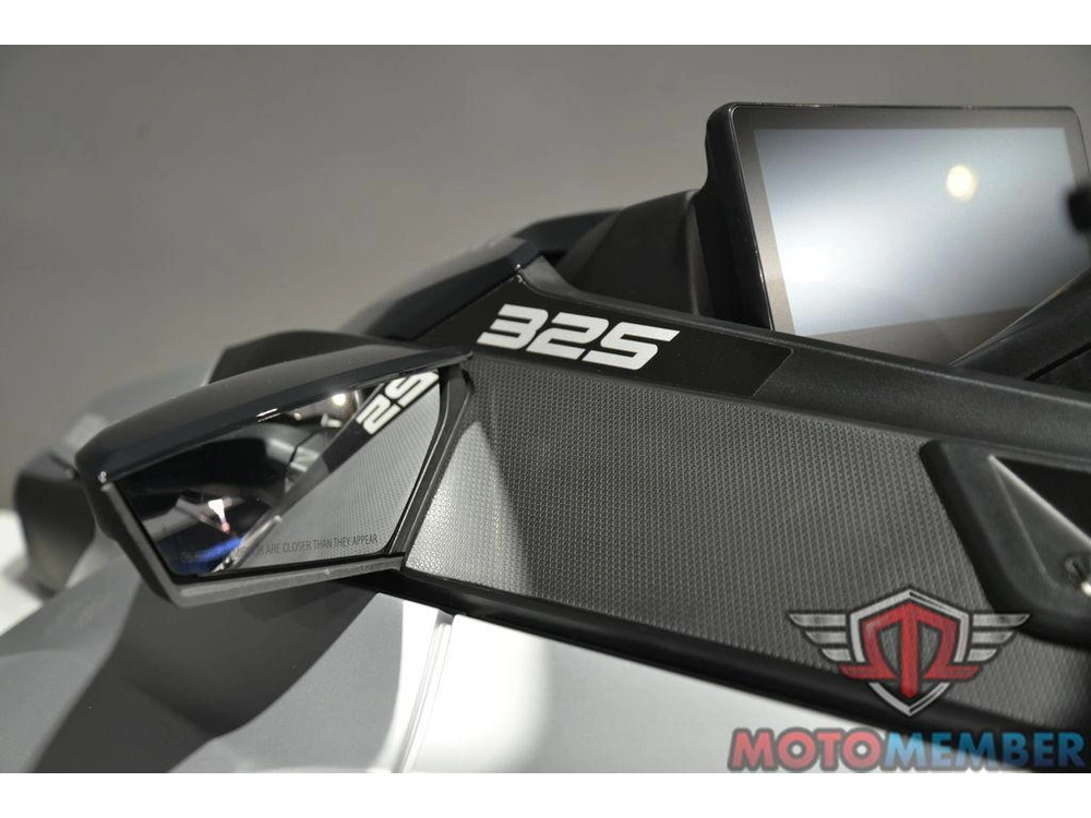 2026 Sea-doo Gtx™ Limited 325 White Pearl Premium alt