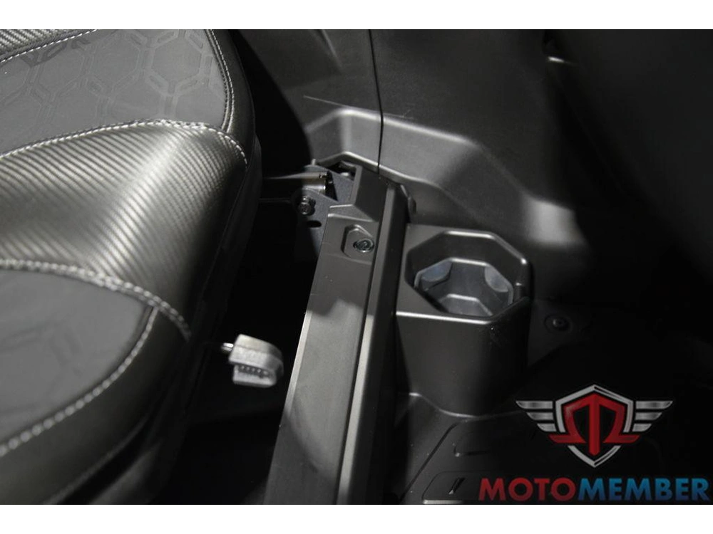 2026 Can-am Maverick R Max X Rc With Smart-shox alt