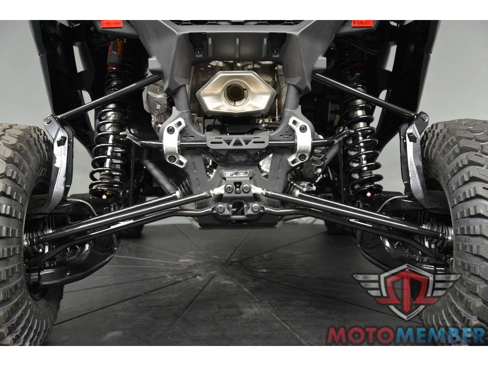 2026 Can-am Maverick R X Rc alt