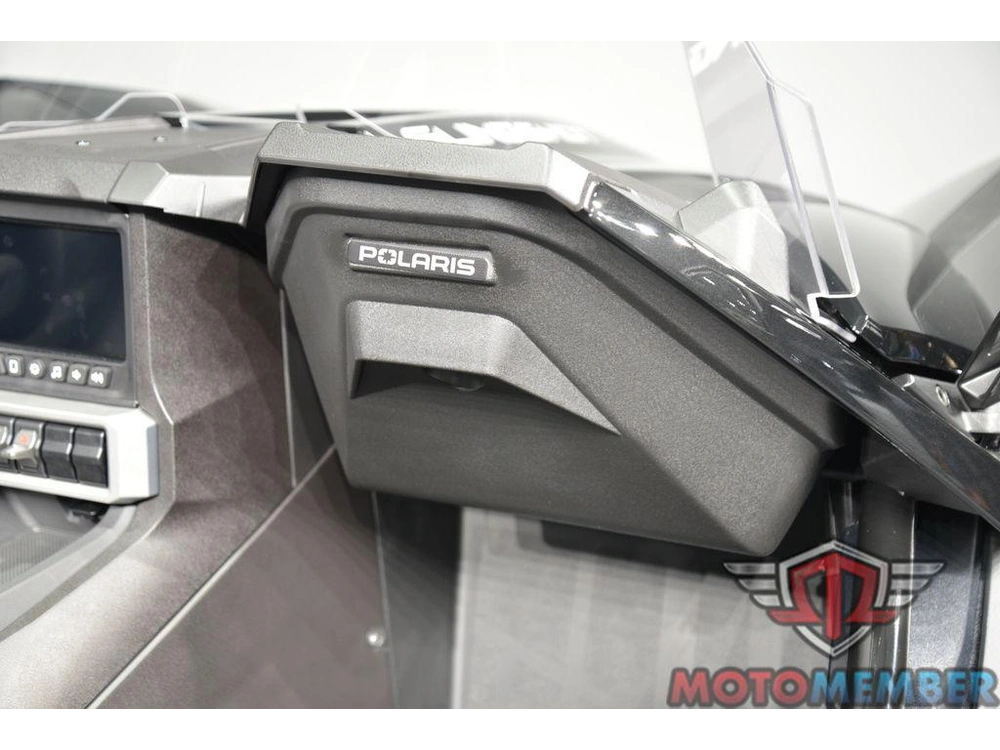 2025 Slingshot Slingshot® Sl Autodrive Jet Black alt