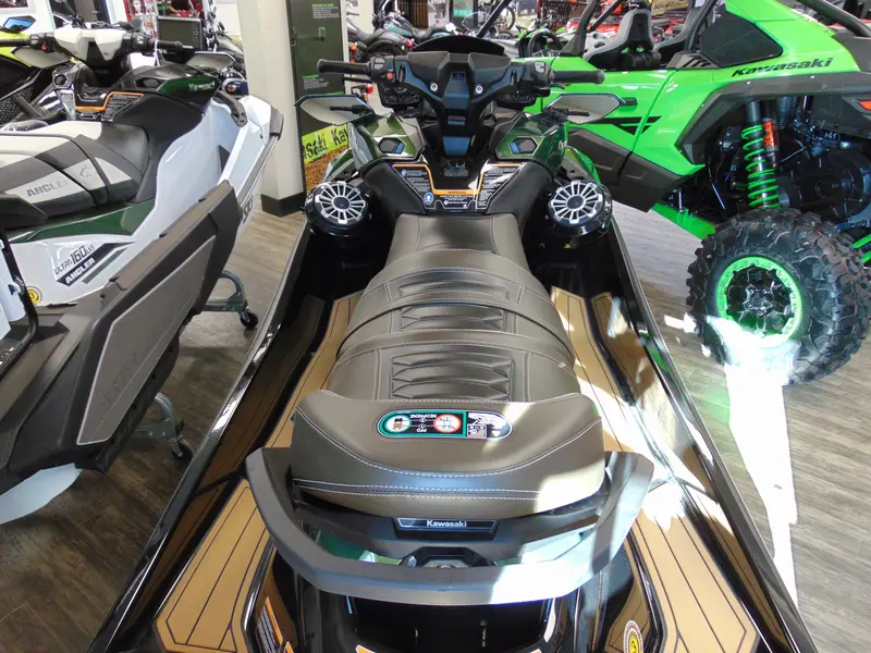2025 Kawasaki ULTRA 310LX thumbnail 5