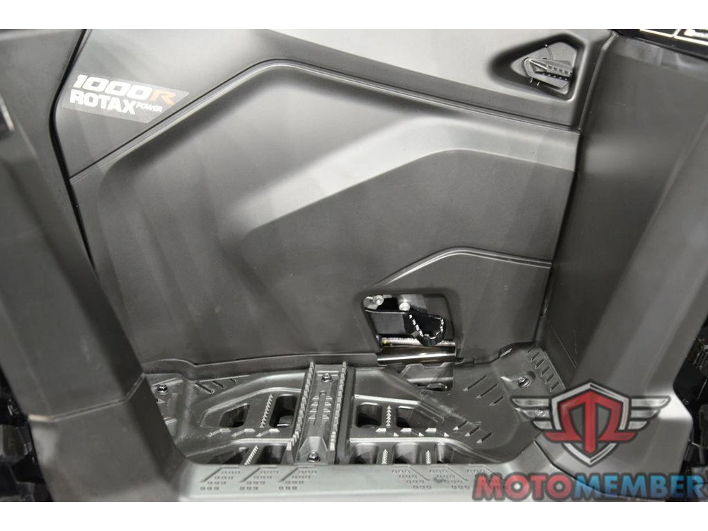 2026 Can-am Outlander Backcountry 1000r alt