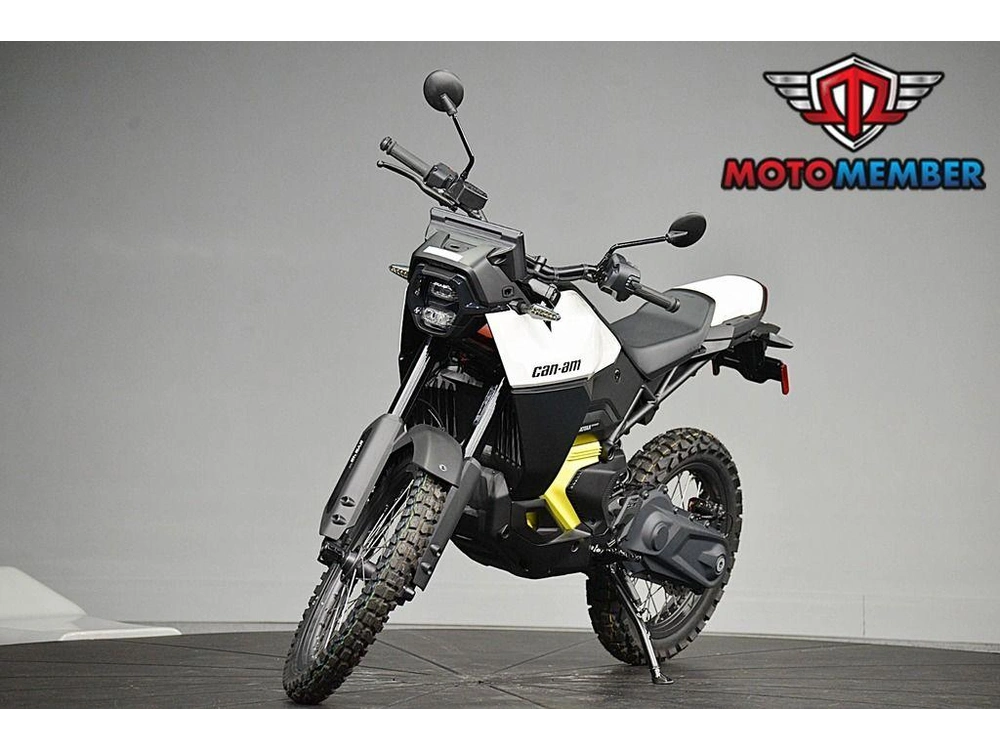 2025 Can-am Origin White alt