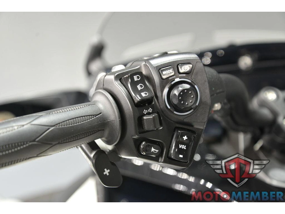 2023 Can-am Spyder F3-t Rotax 1330 Ace alt