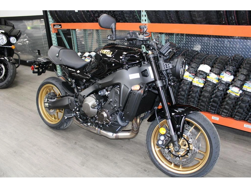 2025 Yamaha Xsr900 alt