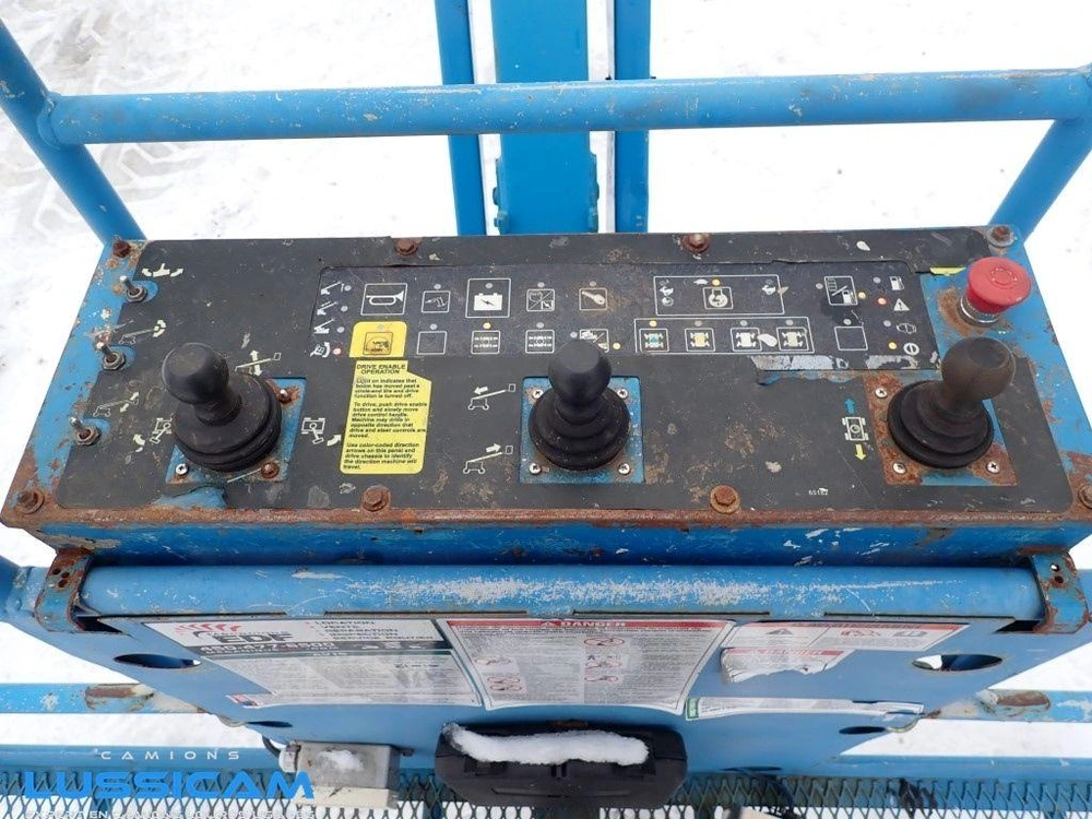Genie S-125 2001