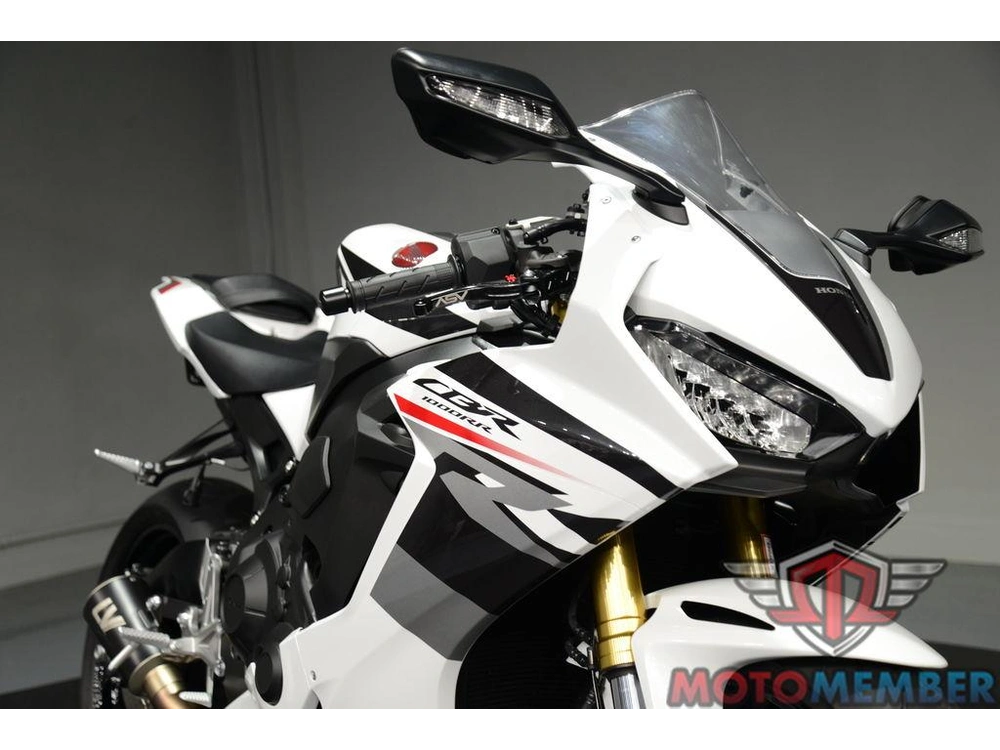 2026 Honda Cbr1000rr alt
