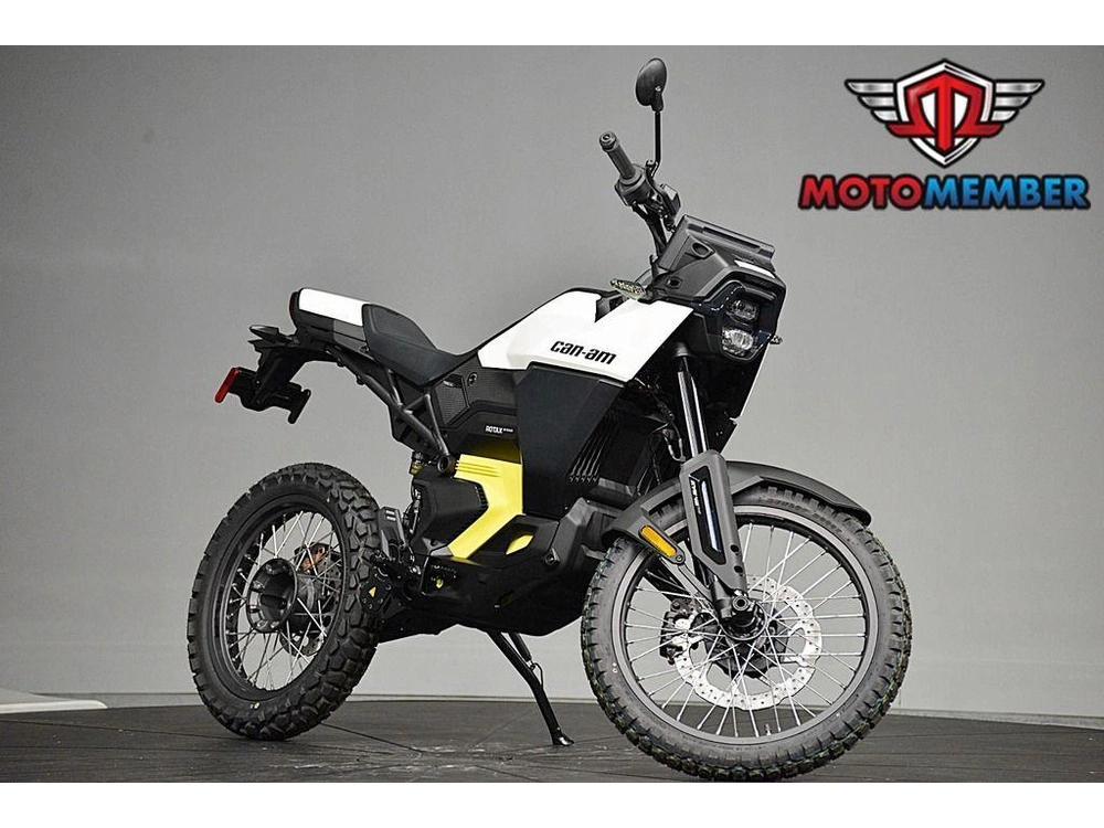 2025 Can-am Origin White alt