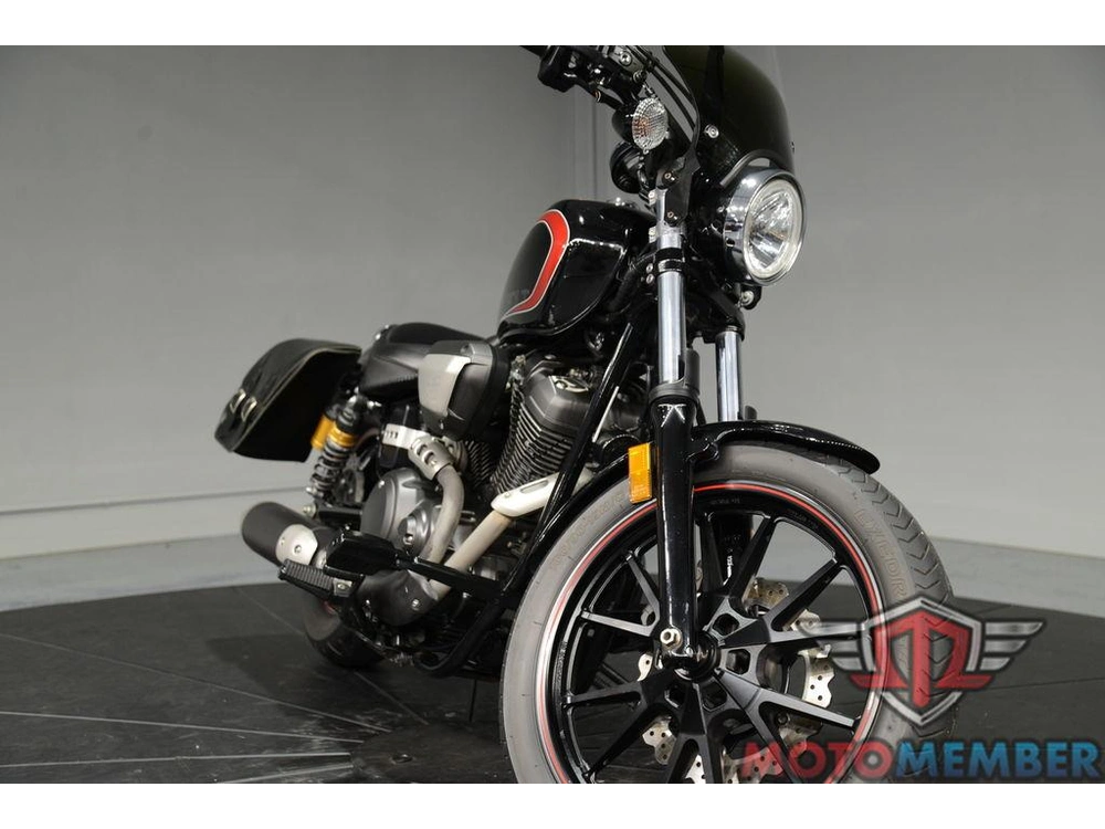 2015 Yamaha Bolt™ R-spec alt