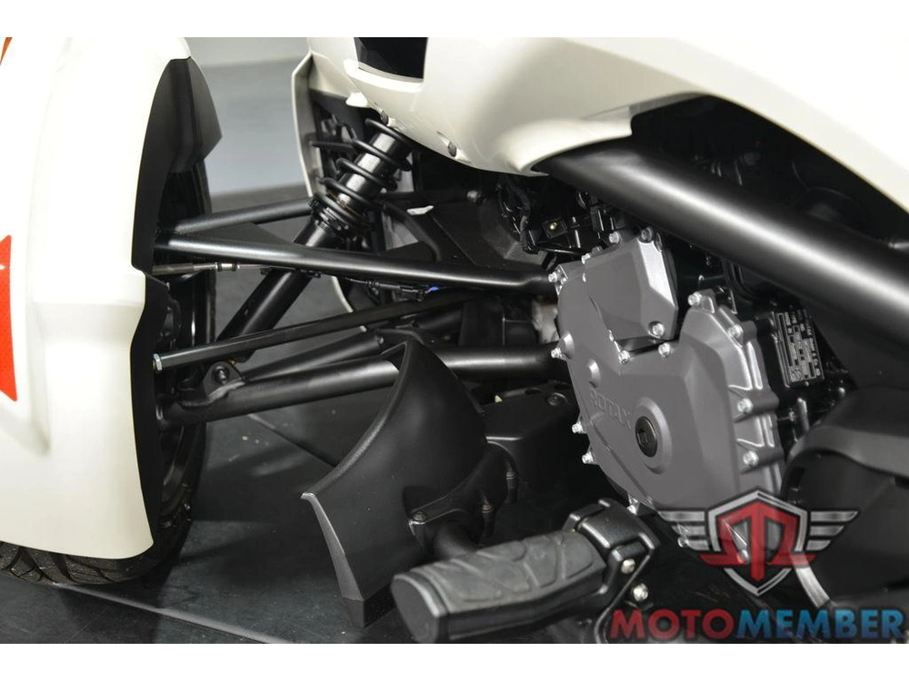 2023 Can-am Spyder F3-t Rotax 1330 Ace alt