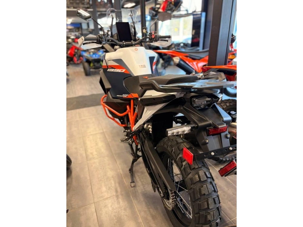 Ktm 1390 Super Adventure R 2026 alt