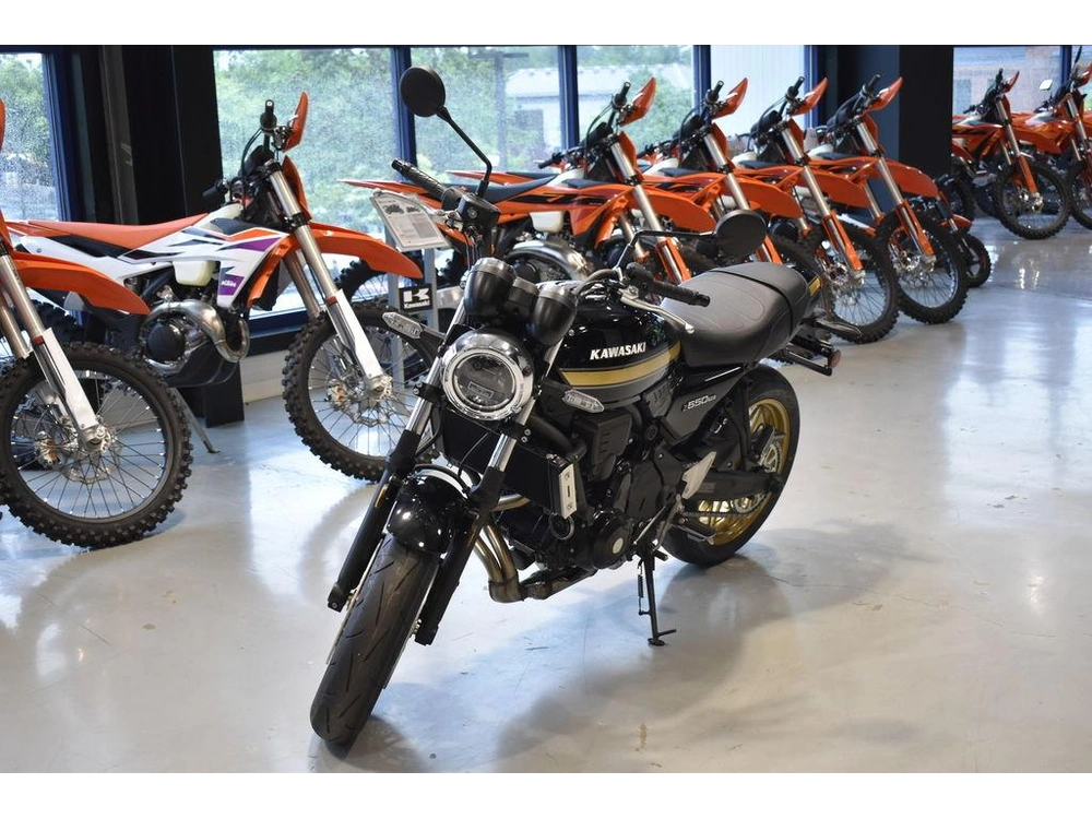 2025 Kawasaki Z650rs Abs alt