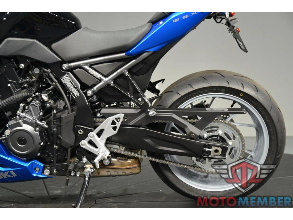 2024 Suzuki Gsx-8r alt