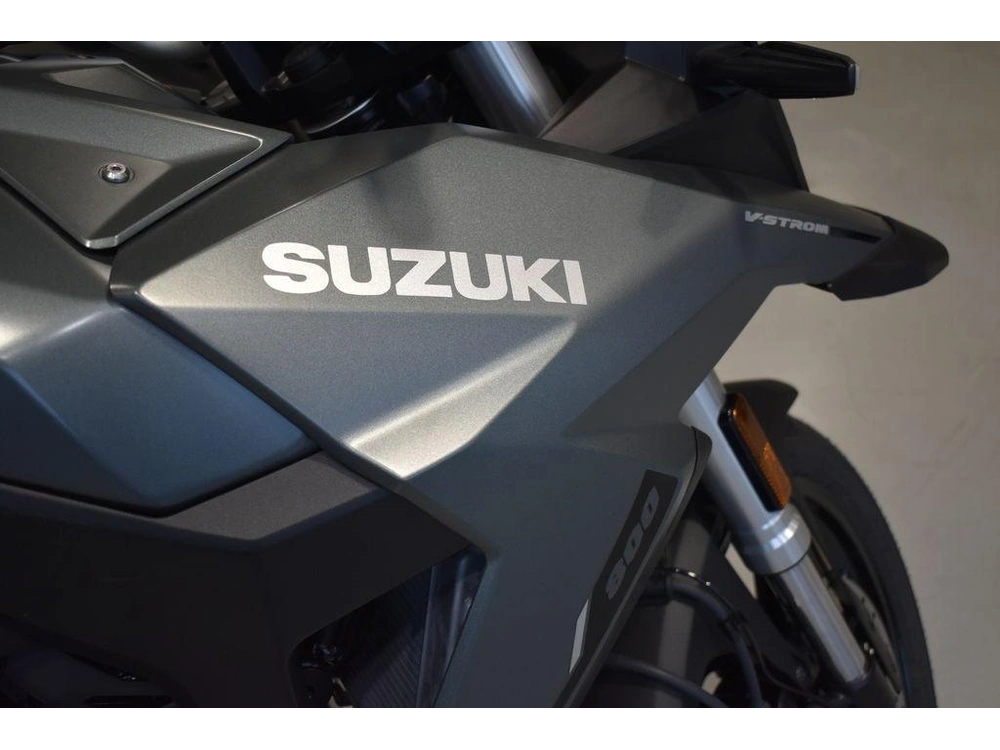 2024 Suzuki V-strom 800 alt