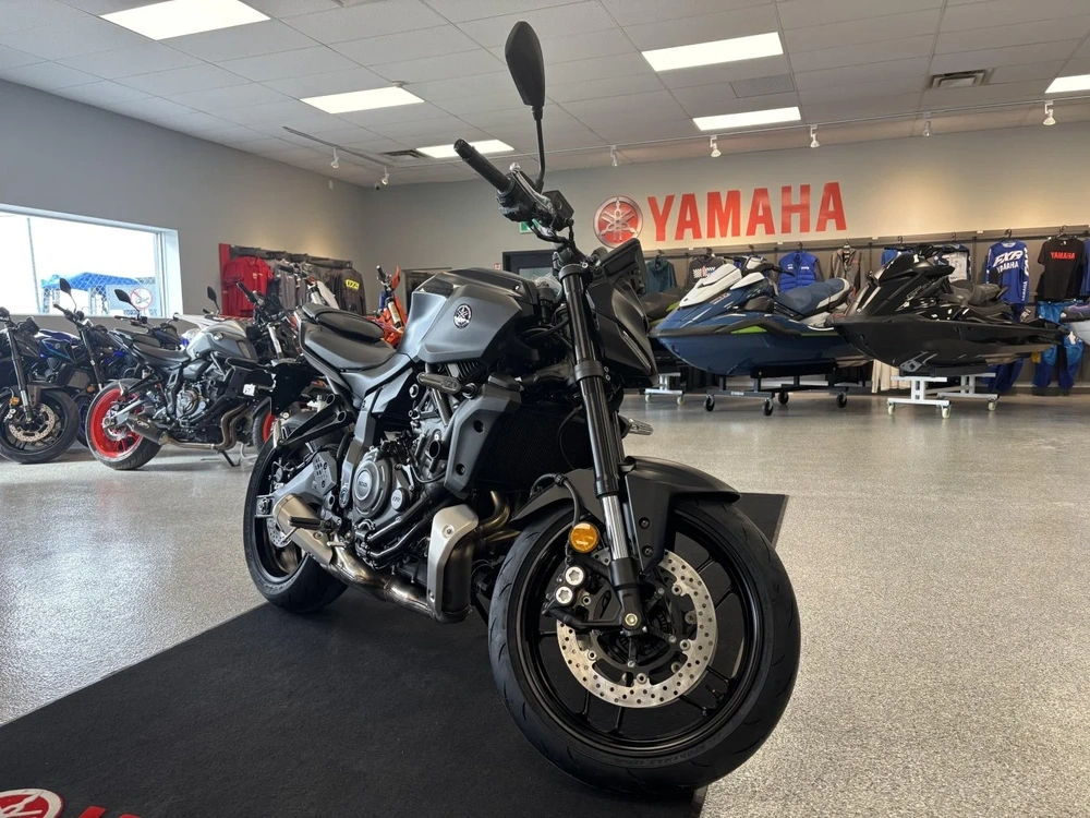 2025 Yamaha 2025 Yamaha Mt-07 . Choose Either $750 Cash Rebate Or Financing Starting At 1.99% ! Price Plus Tax And Licensing alt