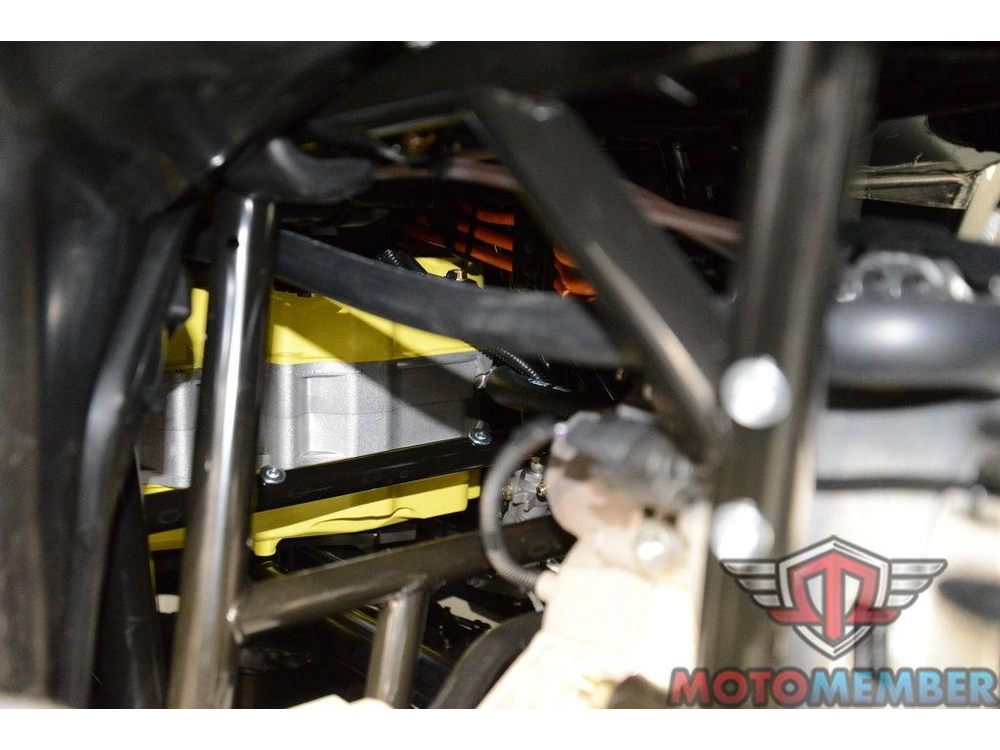 2026 Can-am Outlander Electric Max alt