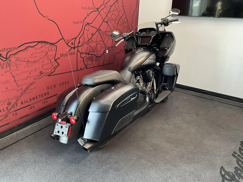 Indian Motorcycle Challenger Dark Horse 2022 alt