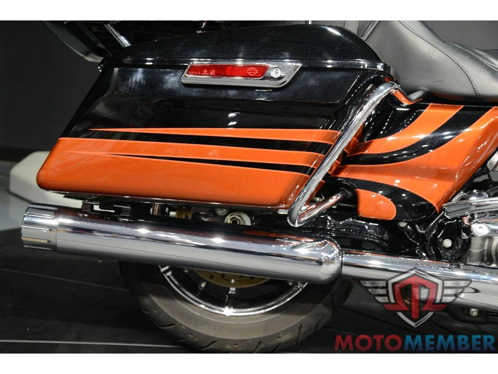 2015 Harley-davidson Fltruse - Cvo™ Road Glide® Ultra alt