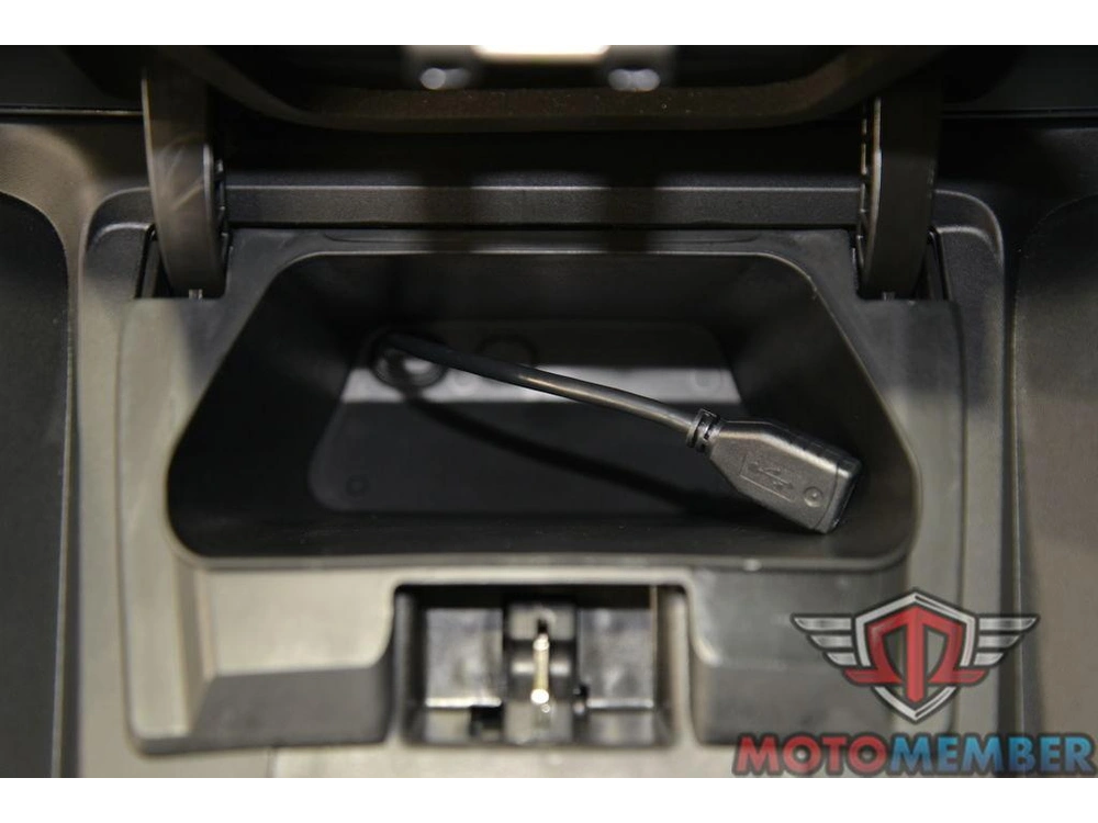 2026 Can-am Spyder Rt Sea-to-sky alt