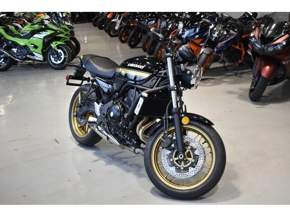 2025 Kawasaki Z650rs Abs alt