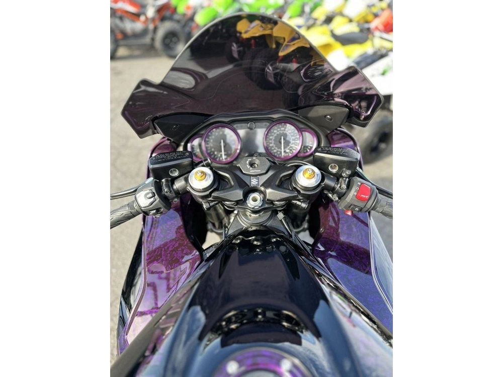 2025 Suzuki Hayabusa alt