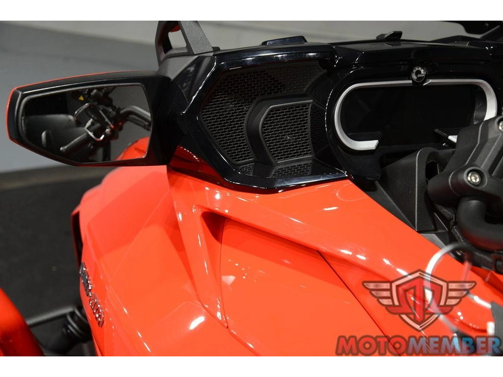 2022 Can-am Spyder F3 Limited Chrome Wheels alt