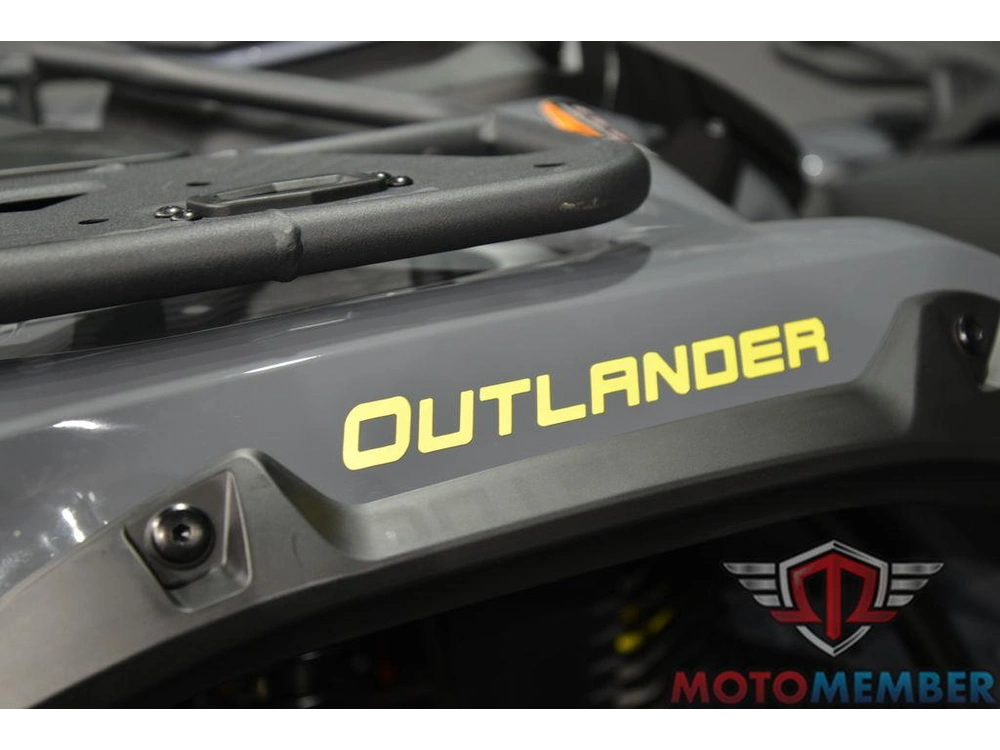 2026 Can-am Outlander Electric Max alt