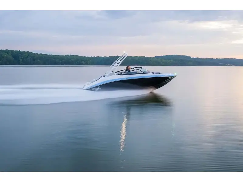 2025 Yamaha 195S Mist Grey thumbnail 8