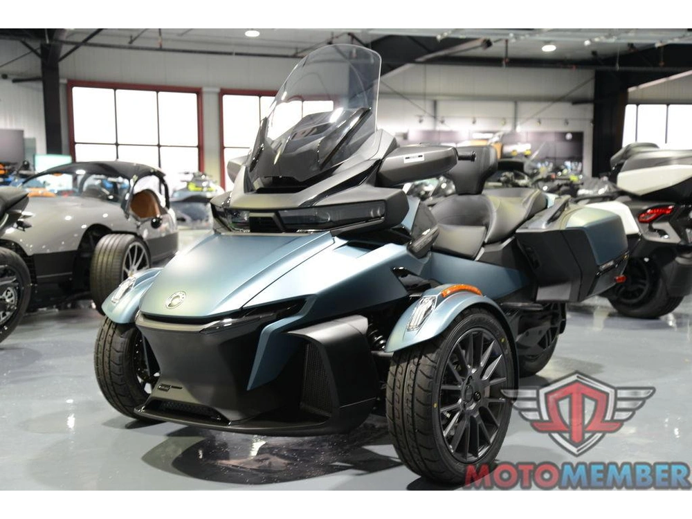 2026 Can-am Spyder Rt alt