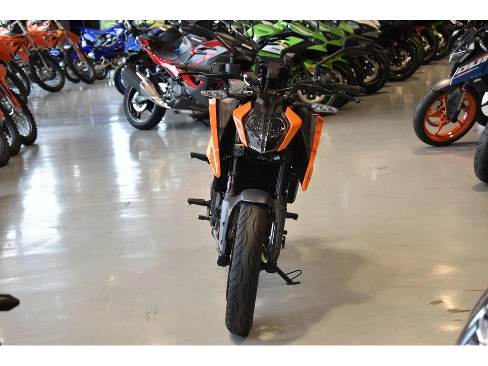 2024 Ktm 250 Duke alt