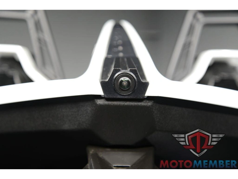 2024 Slingshot Slingshot® R Autodrive Purple Lightning alt