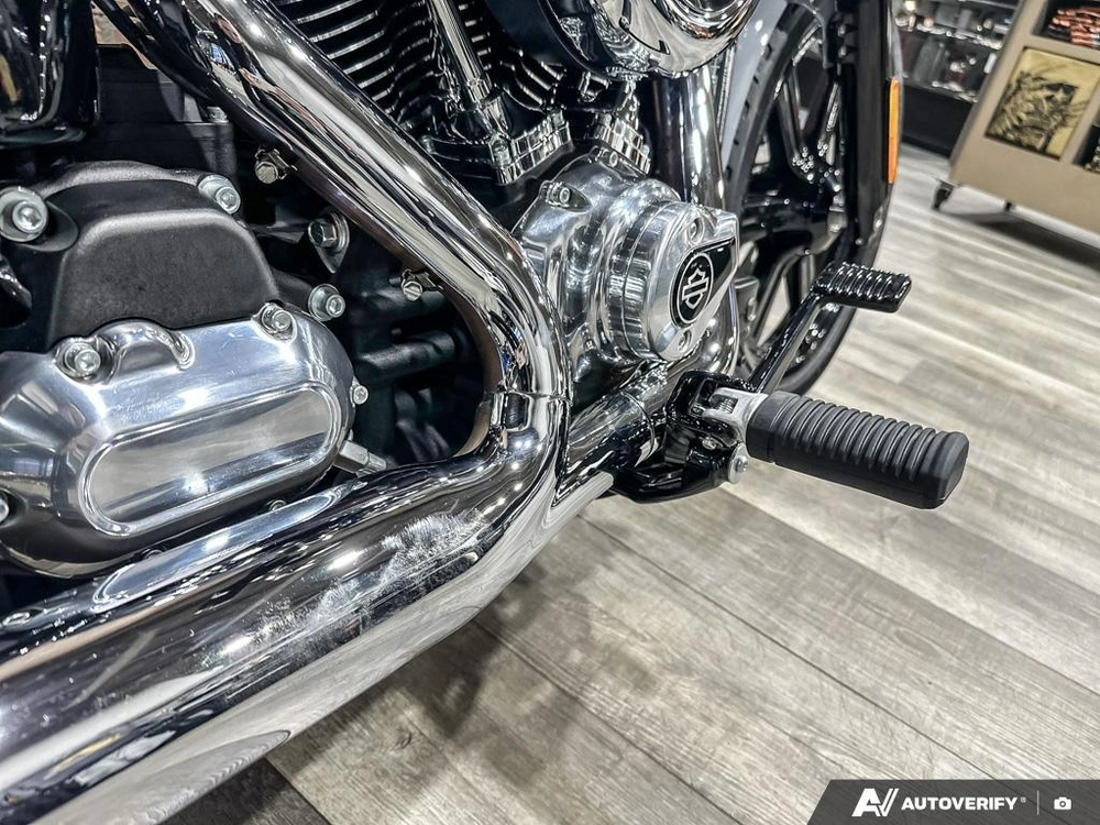 2026 Harley-davidson Street Bob alt