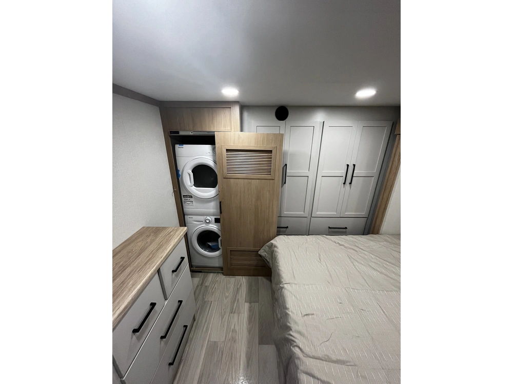 2026 Forest River Sierra 422fkl alt