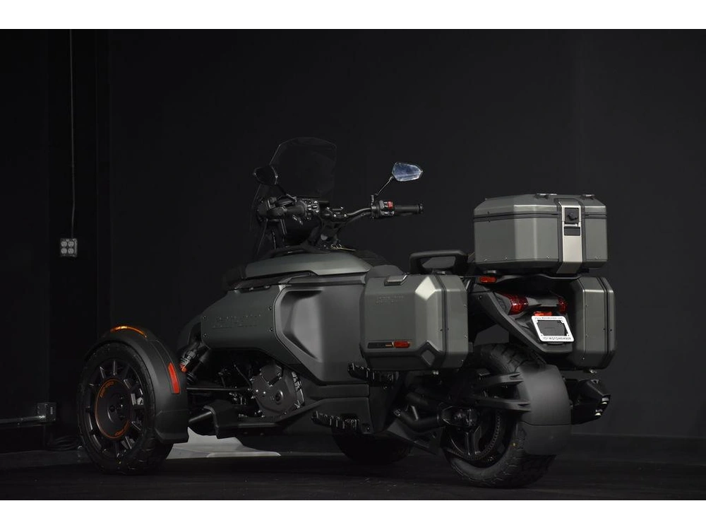 2025 Can-am Canyon Redrock alt