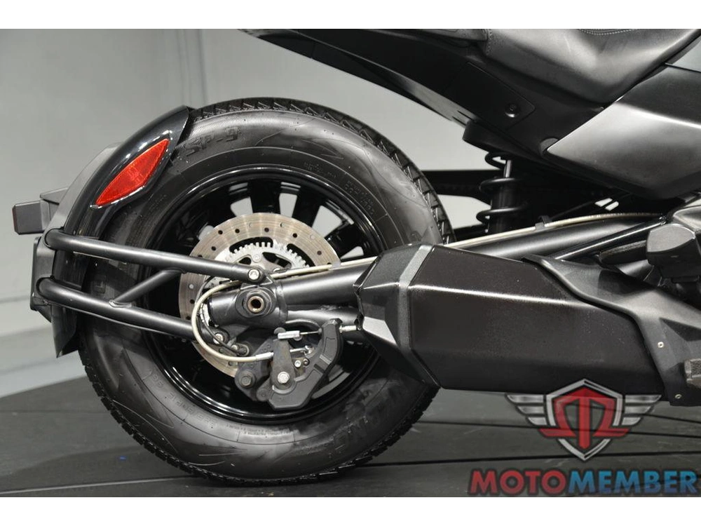 2017 Can-am Spyder® F3 6-speed Semi-automatic (se6) alt